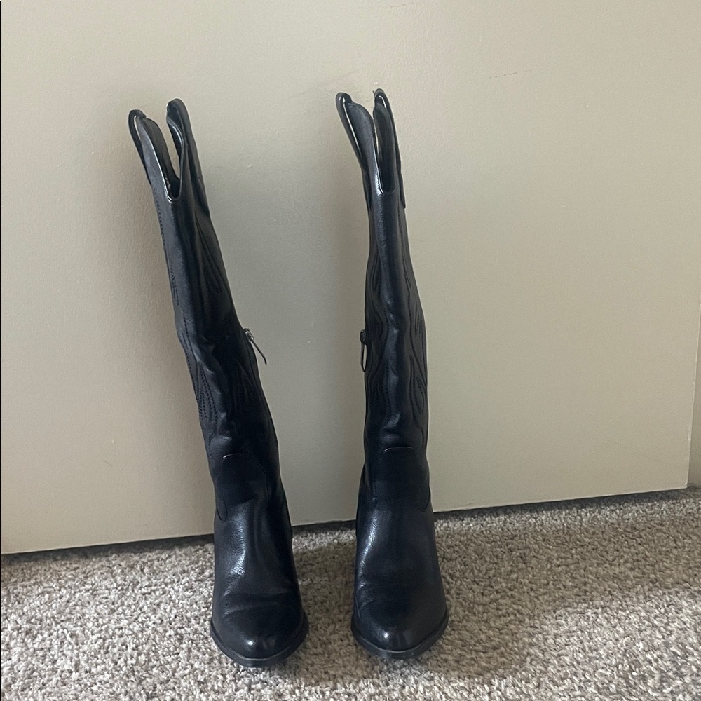 Black Knee-High Women's Boots